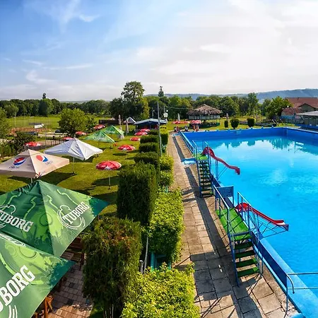 Pensiunea La Broscuta 3* Cîmpia Turzii